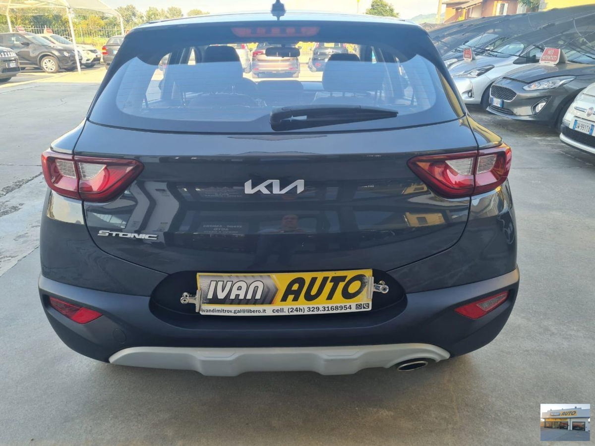 Kia Stonic 1.2 MPI 84 CV Style (8)