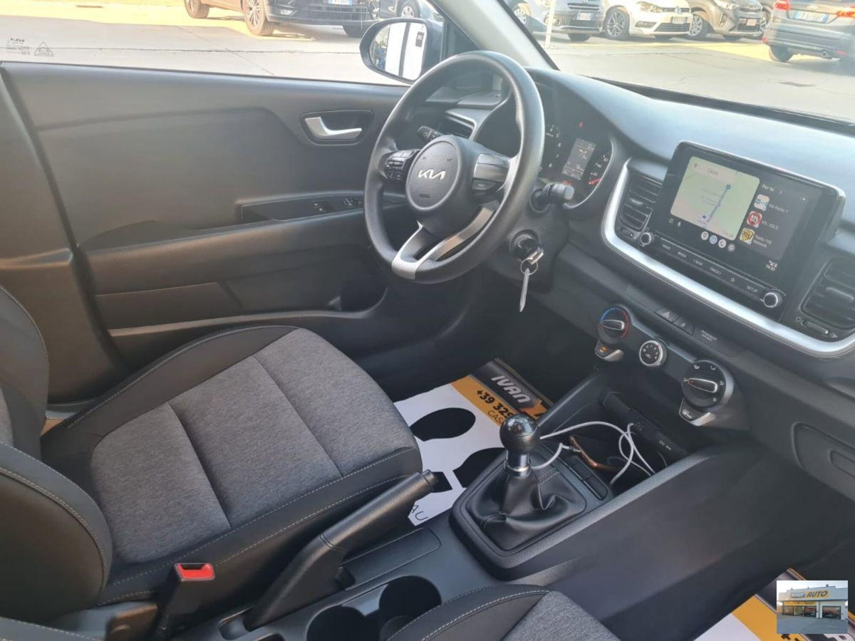 Kia Stonic 1.2 MPI 84 CV Style (14)