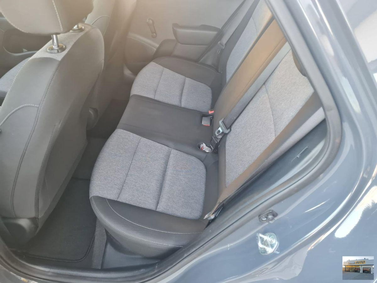 Kia Stonic 1.2 MPI 84 CV Style (15)