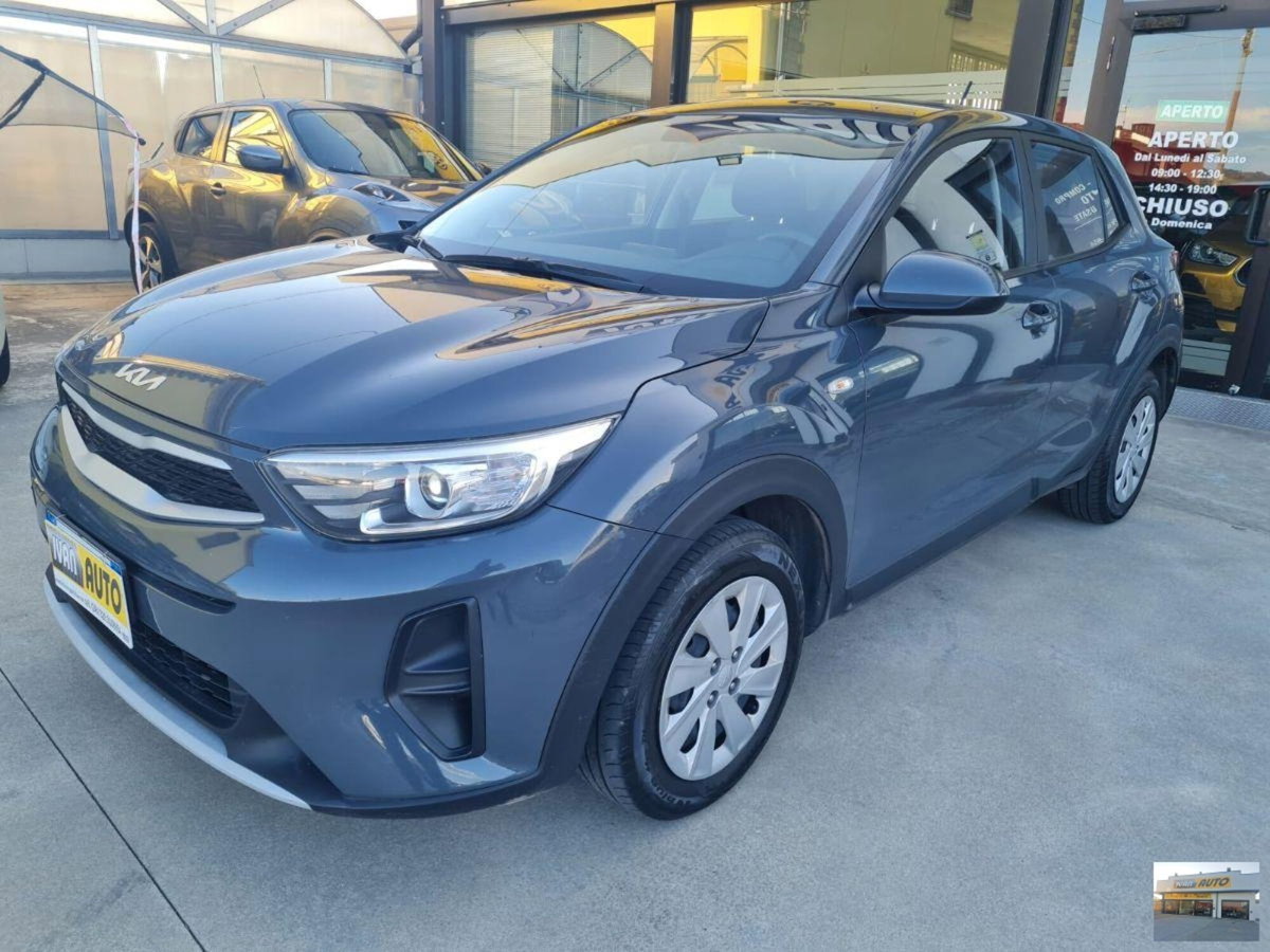 Kia Stonic 1.2 MPI 84 CV Style (2)
