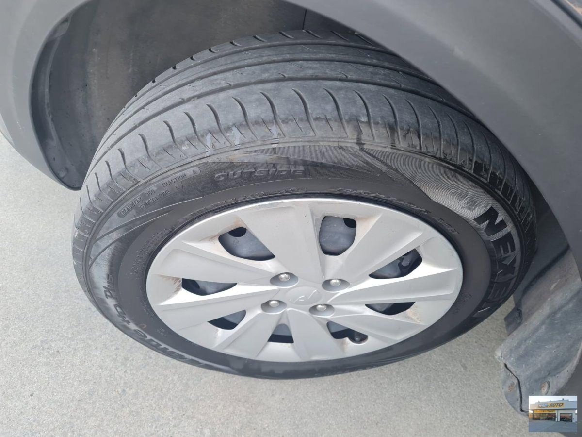 Kia Stonic 1.2 MPI 84 CV Style (20)