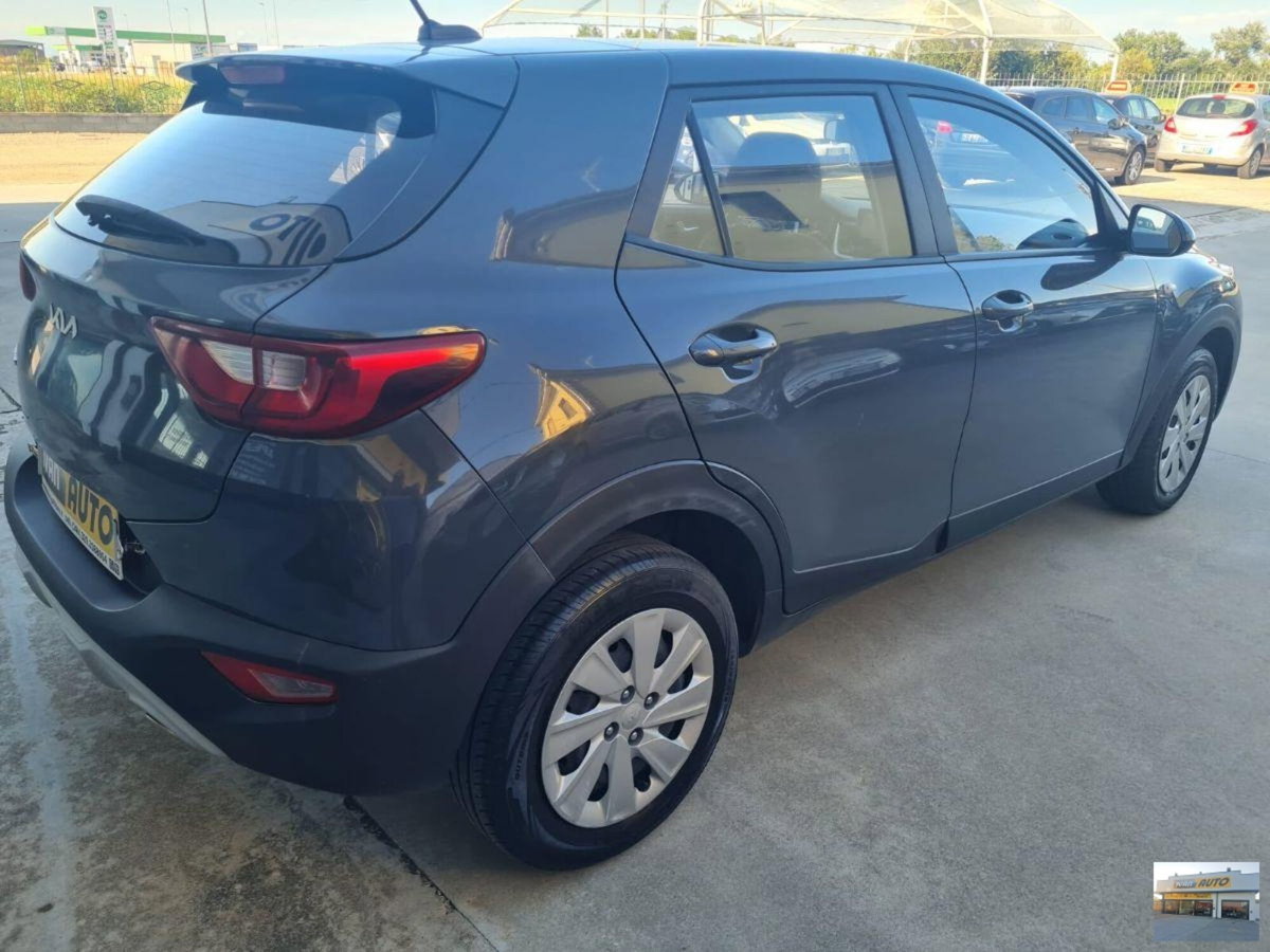 Kia Stonic 1.2 MPI 84 CV Style (4)