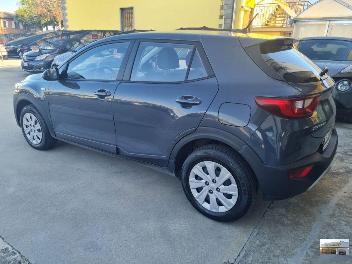 Kia Stonic 1.2 MPI 84 CV Style (5)