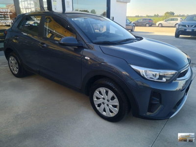 Kia Stonic 1.2 MPI 84 CV Style (2)