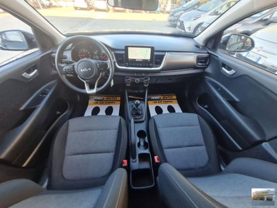 Kia Stonic 1.2 MPI 84 CV Style (8)