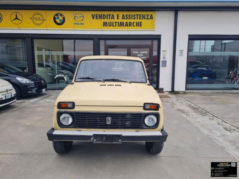Lada Niva cat Freedom