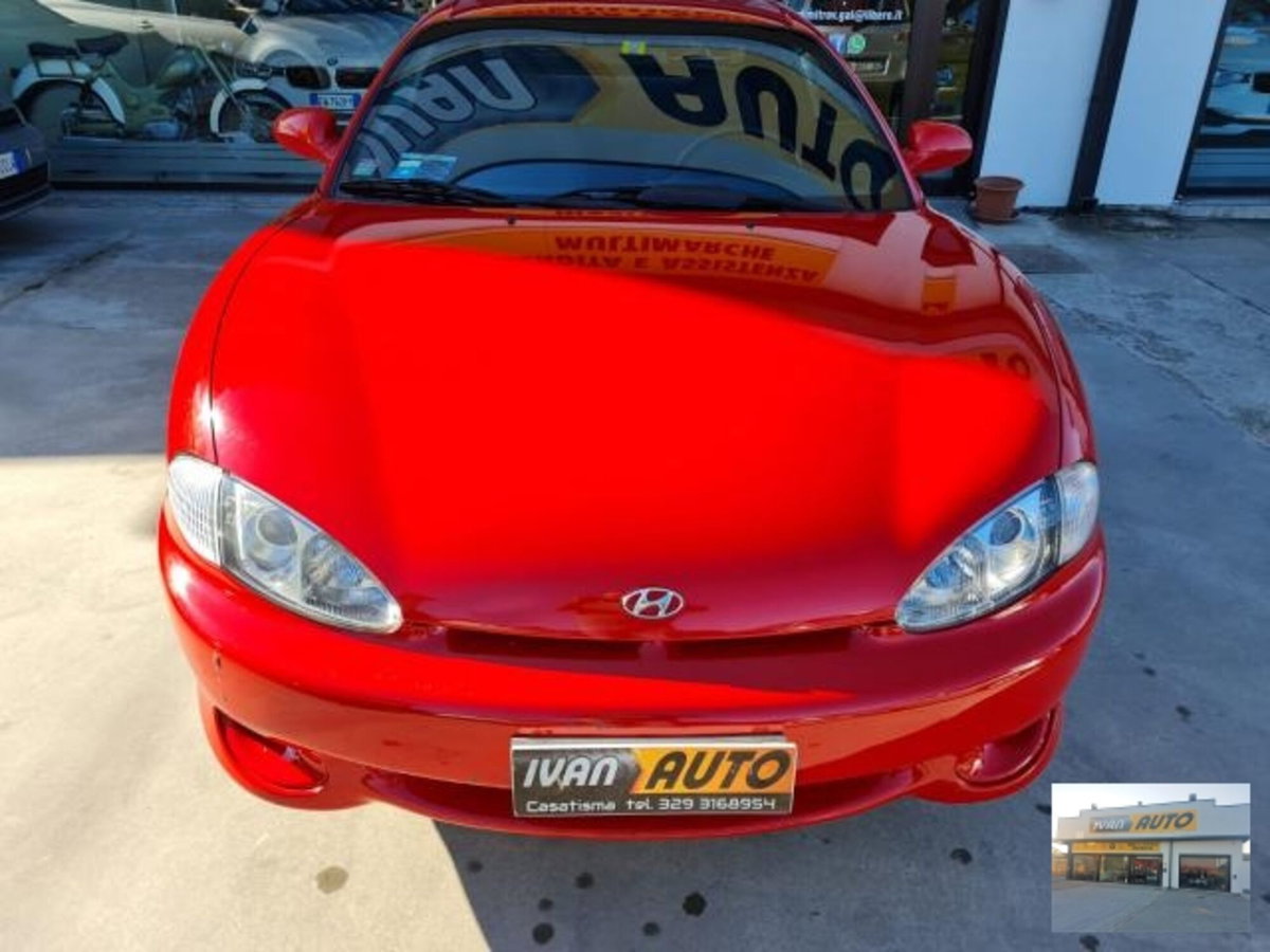 Hyundai Coupe 1.6i 16V cat Air (3)