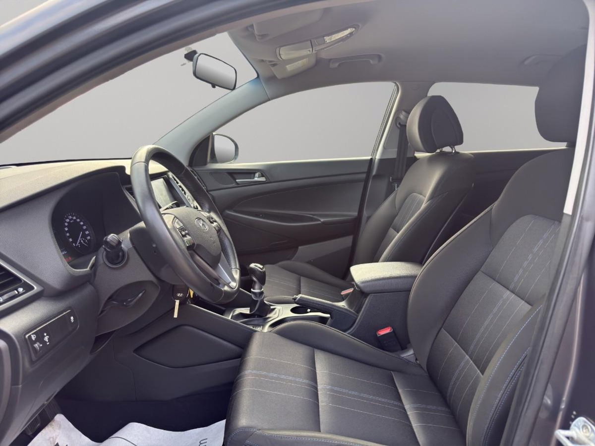 Hyundai Tucson 1.7 CRDi Comfort (17)
