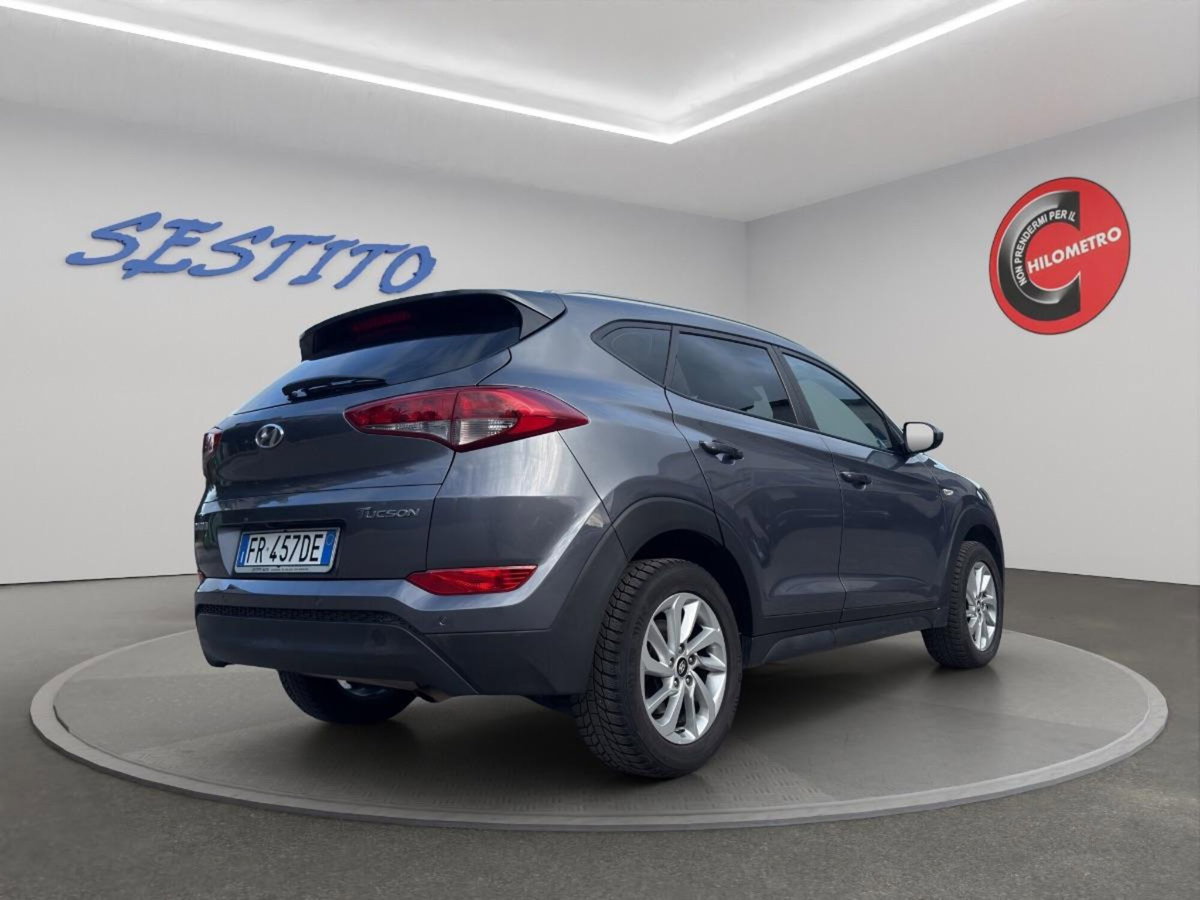 Hyundai Tucson 1.7 CRDi Comfort (6)