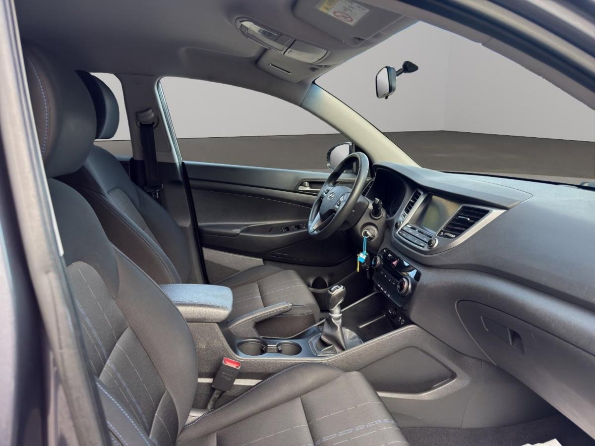Hyundai Tucson 1.7 CRDi Comfort (9)