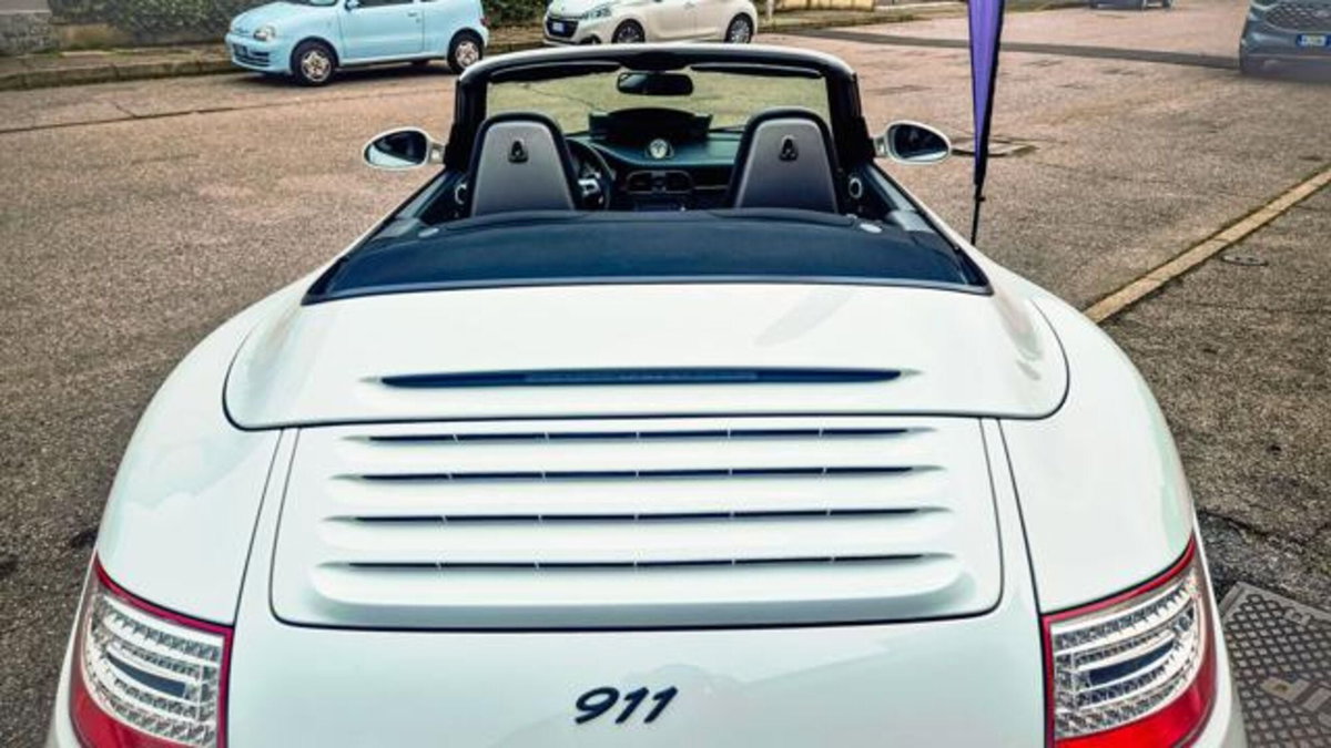 Porsche 911 Cabrio Carrera 4 GTS (3)