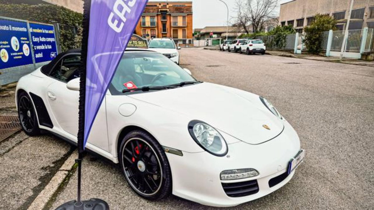 Porsche 911 Cabrio Carrera 4 GTS (6)