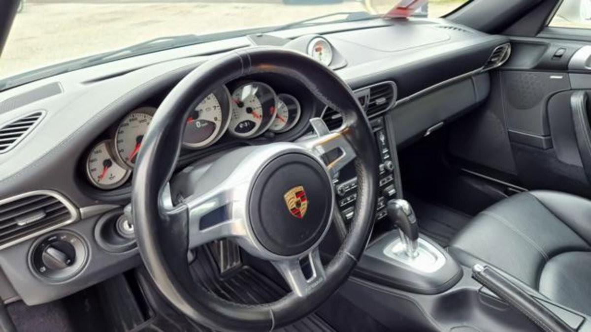 Porsche 911 Cabrio Carrera 4 GTS (9)