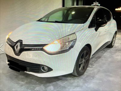 Renault Clio 1.2 75CV GPL 5 porte Wave usata