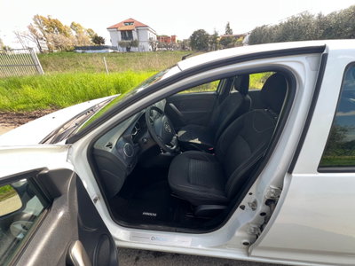Dacia Sandero 1.2 GPL 75CV Ambiance (8)