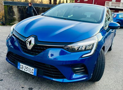 Renault Clio Full Hybrid E-Tech 140 CV 5 porte Initiale Paris usata