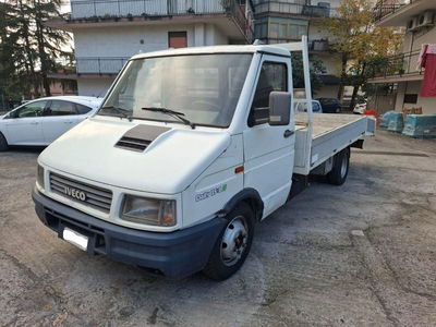 Iveco Daily Furgone 35.8 2.5 Diesel PL-TA Furg.Classic usato