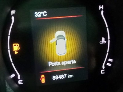 Fiat 500L 1.6 mjt VGT 120cv Urban 4p.ti E6b (14)