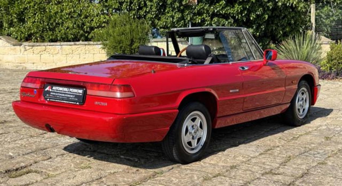 Alfa Romeo Spider 1.6 (14)