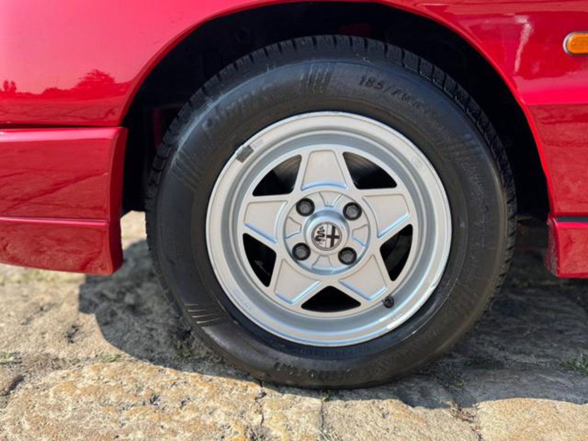 Alfa Romeo Spider 1.6 (16)