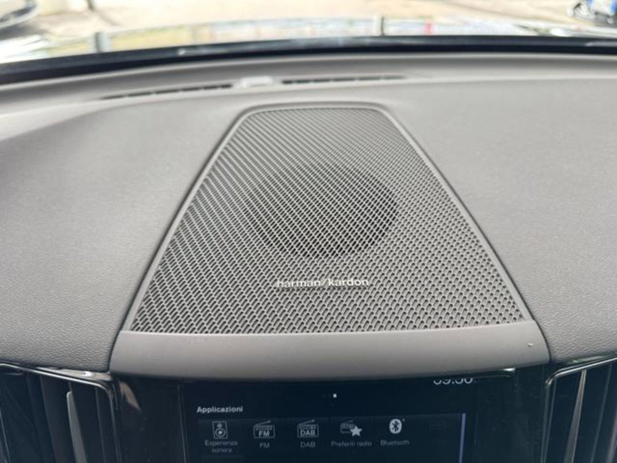 Volvo XC60 B4 Geartronic Momentum Pro (10)