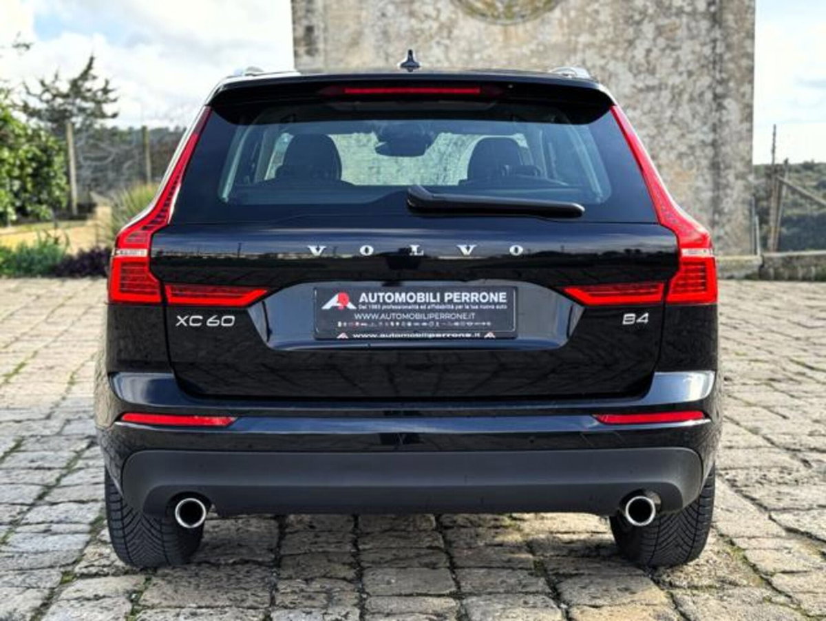 Volvo XC60 B4 Geartronic Momentum Pro (14)