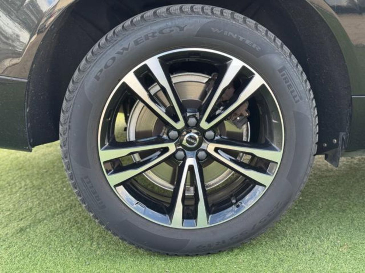 Volvo XC60 B4 Geartronic Momentum Pro (18)