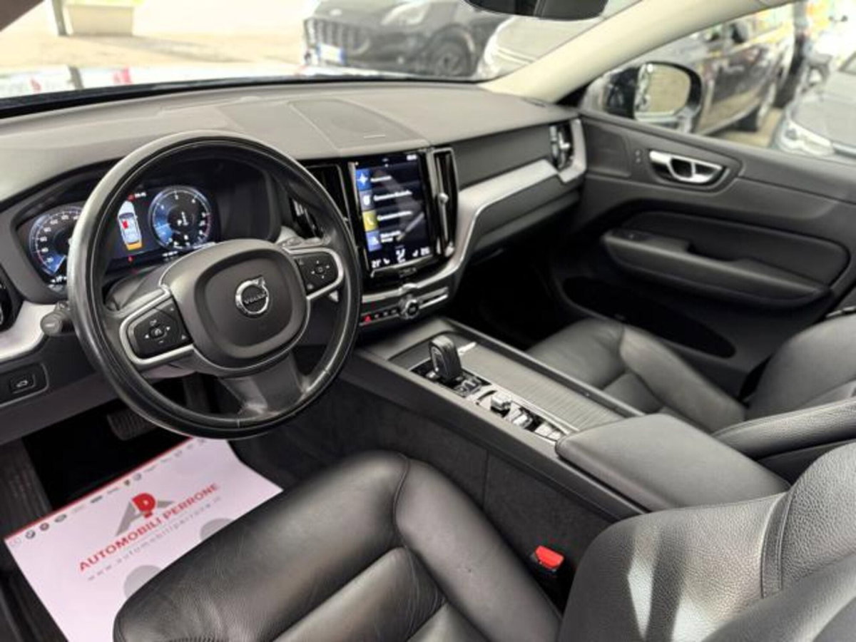 Volvo XC60 B4 Geartronic Momentum Pro (6)