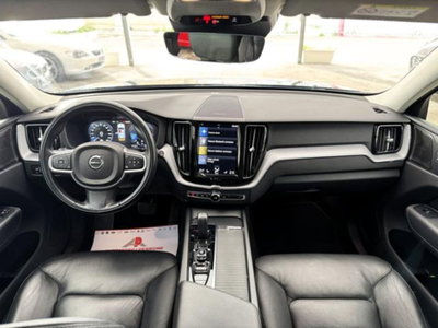 Volvo XC60 B4 Geartronic Momentum Pro (8)
