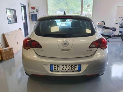 Opel Astra 1.7 CDTI 125CV 5 porte Cosmo (4)
