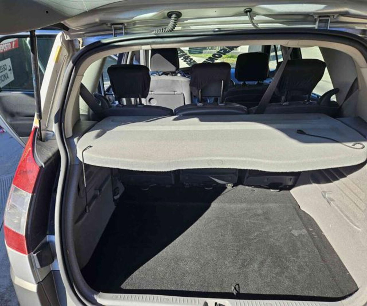 Renault Scenic E-Tech Electric 1.6 16V Luxe Dynamique (14)