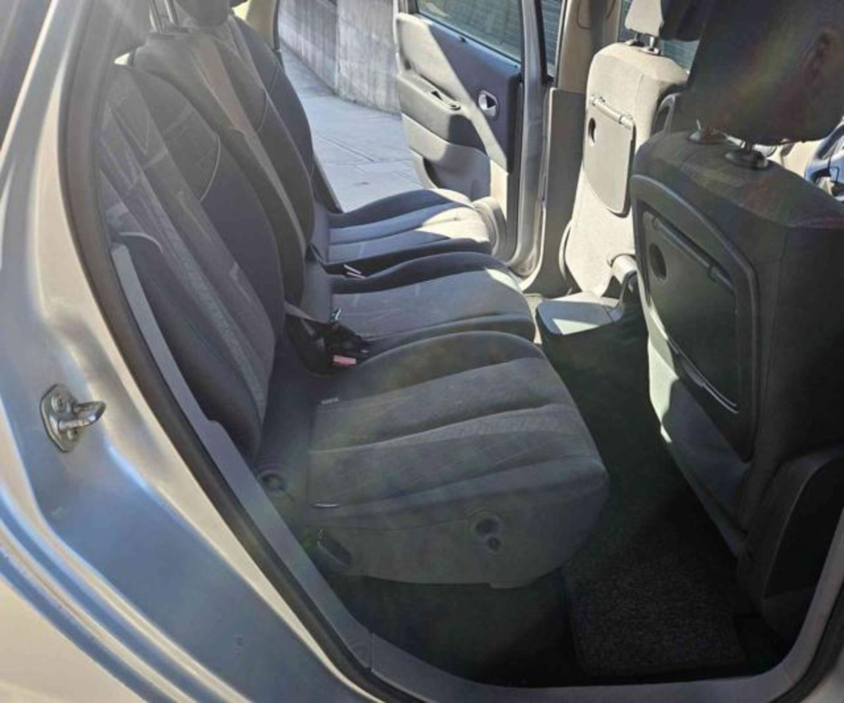 Renault Scenic E-Tech Electric 1.6 16V Luxe Dynamique (16)