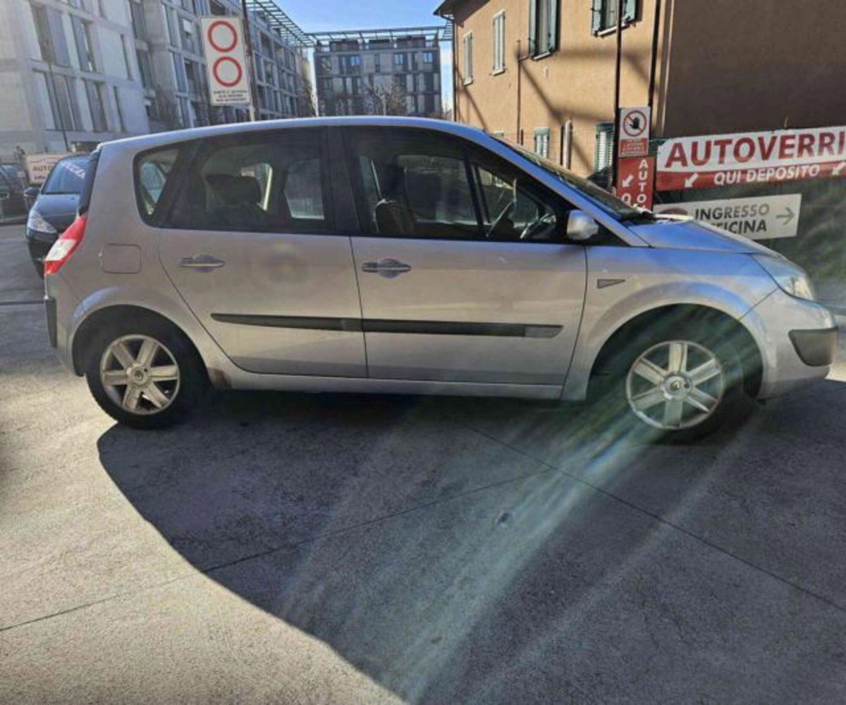 Renault Scenic E-Tech Electric 1.6 16V Luxe Dynamique (8)