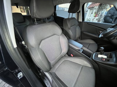 Renault Scénic 1.7 blue dci Sport Edition2 120cv (14)