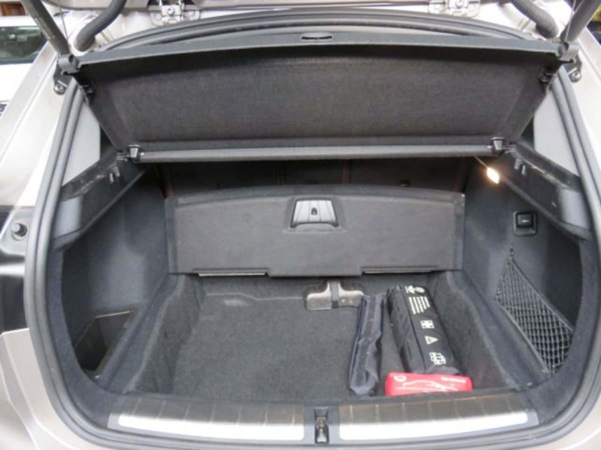BMW X1 xDrive18d xLine Plus (18)