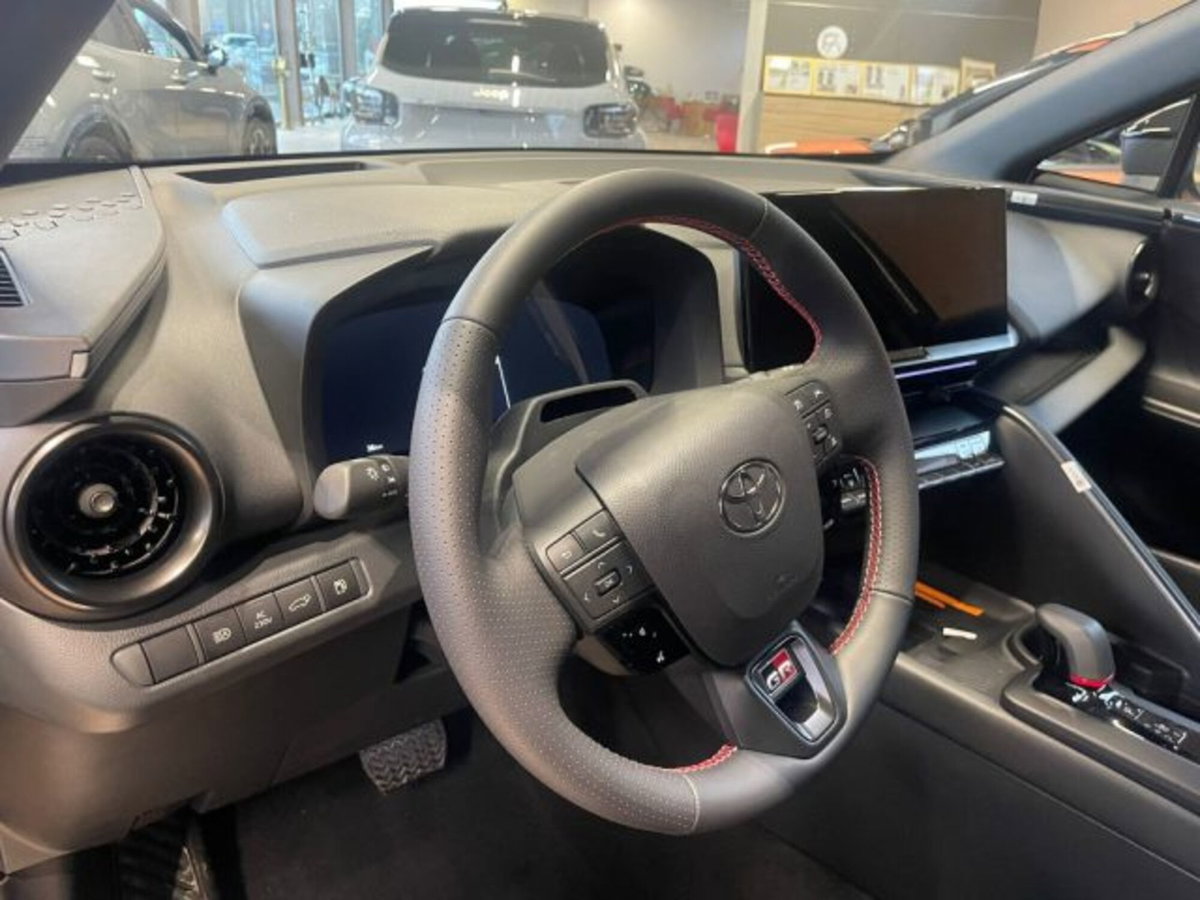 Toyota Toyota C-HR 2.0 phev GR Sport fwd e-cvt (11)