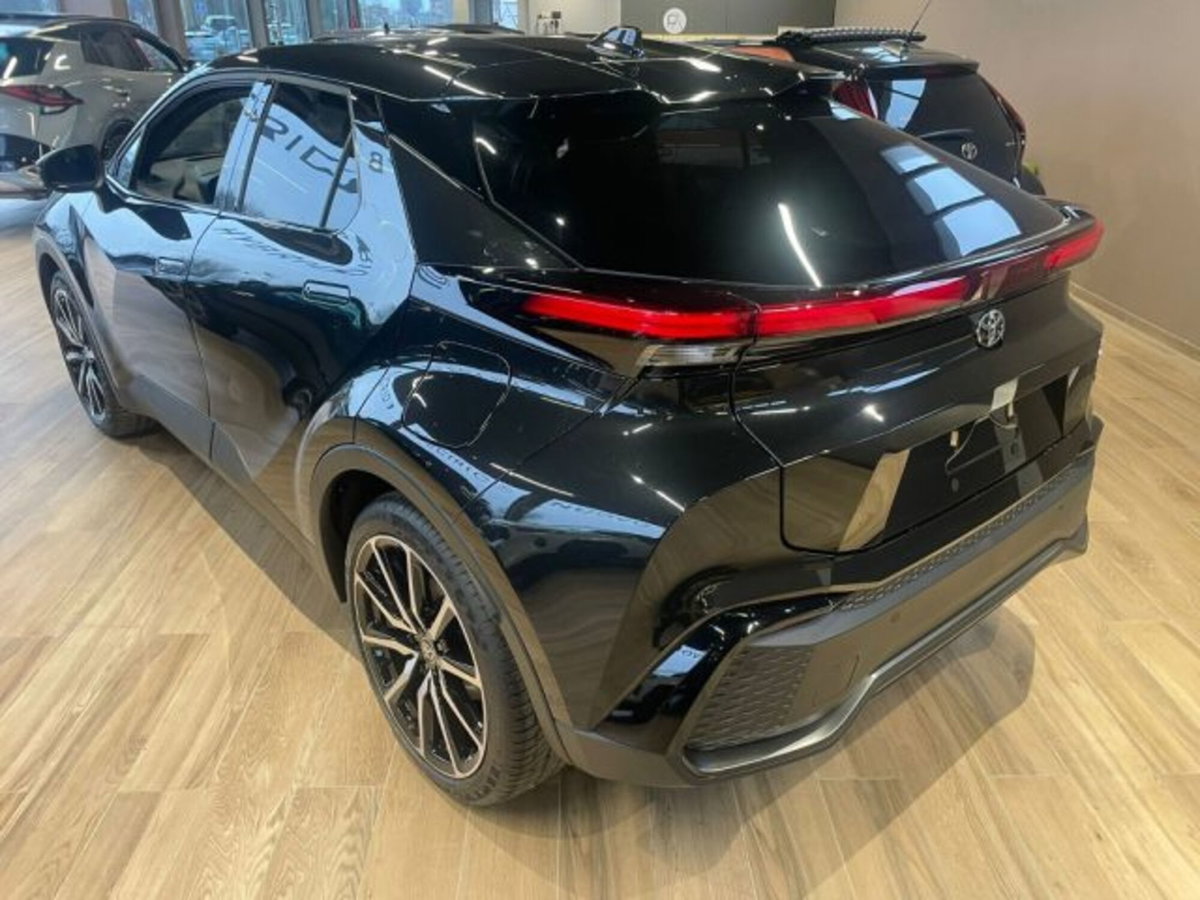 Toyota Toyota C-HR 2.0 phev GR Sport fwd e-cvt (5)
