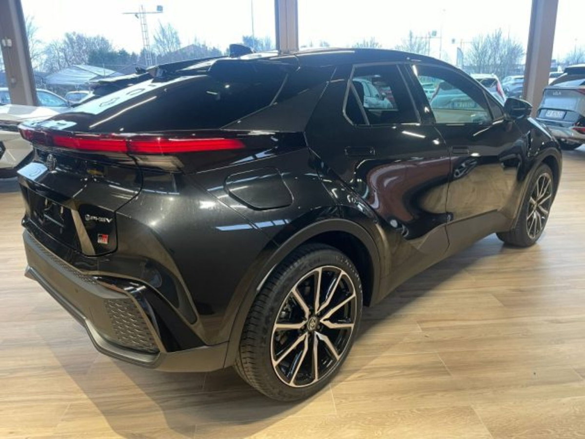 Toyota Toyota C-HR 2.0 phev GR Sport fwd e-cvt (7)