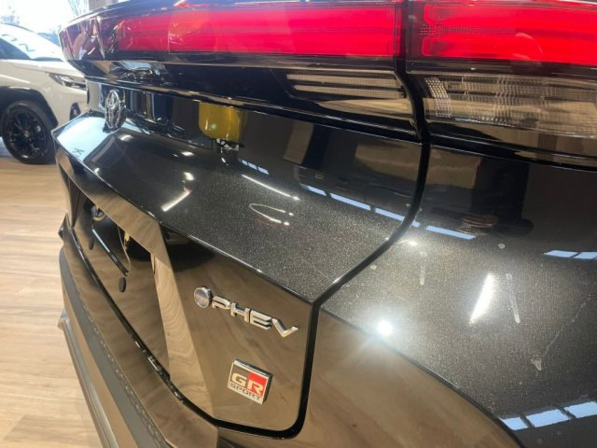 Toyota Toyota C-HR 2.0 phev GR Sport fwd e-cvt (9)