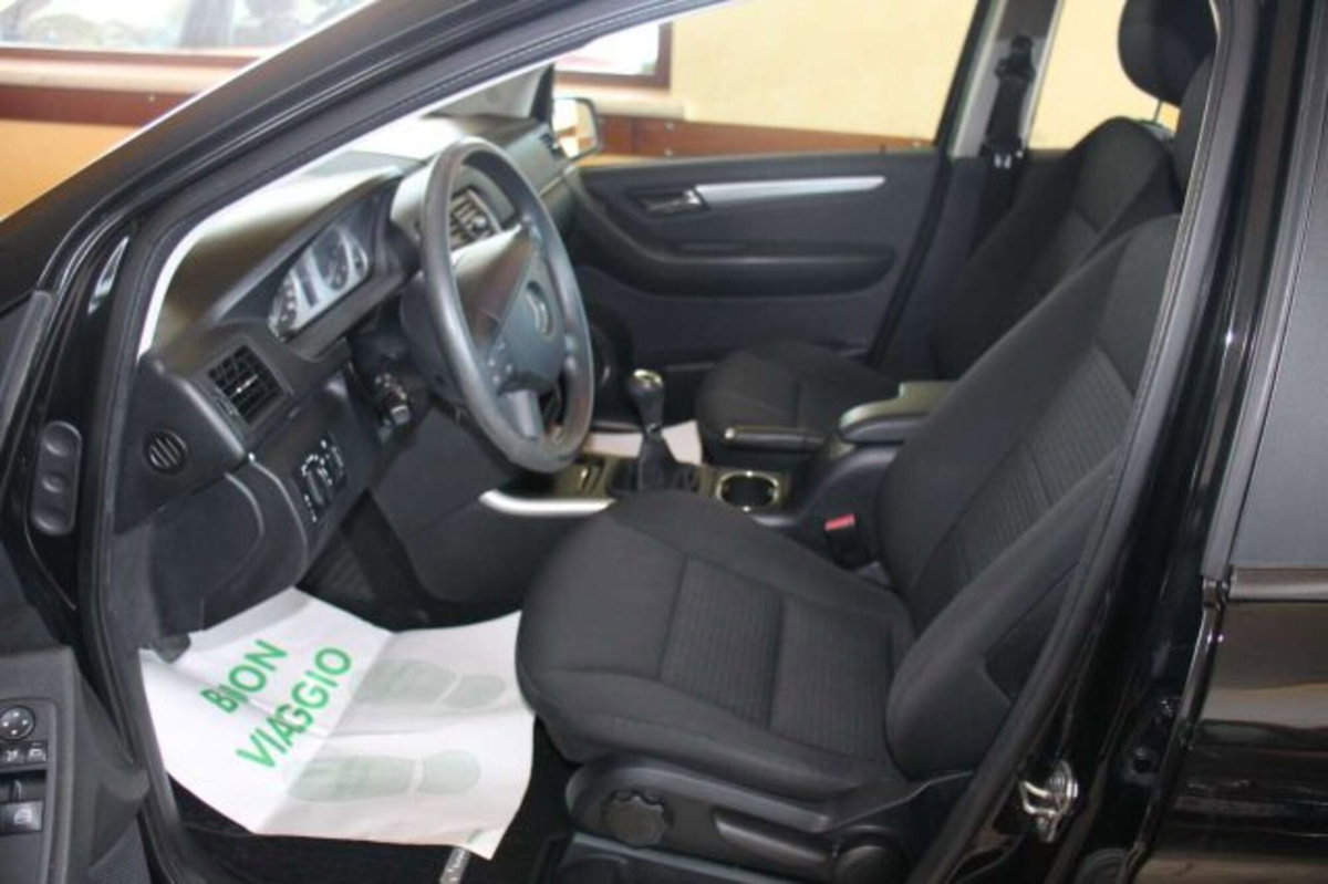 Mercedes-Benz Classe B 180 CDI (7)