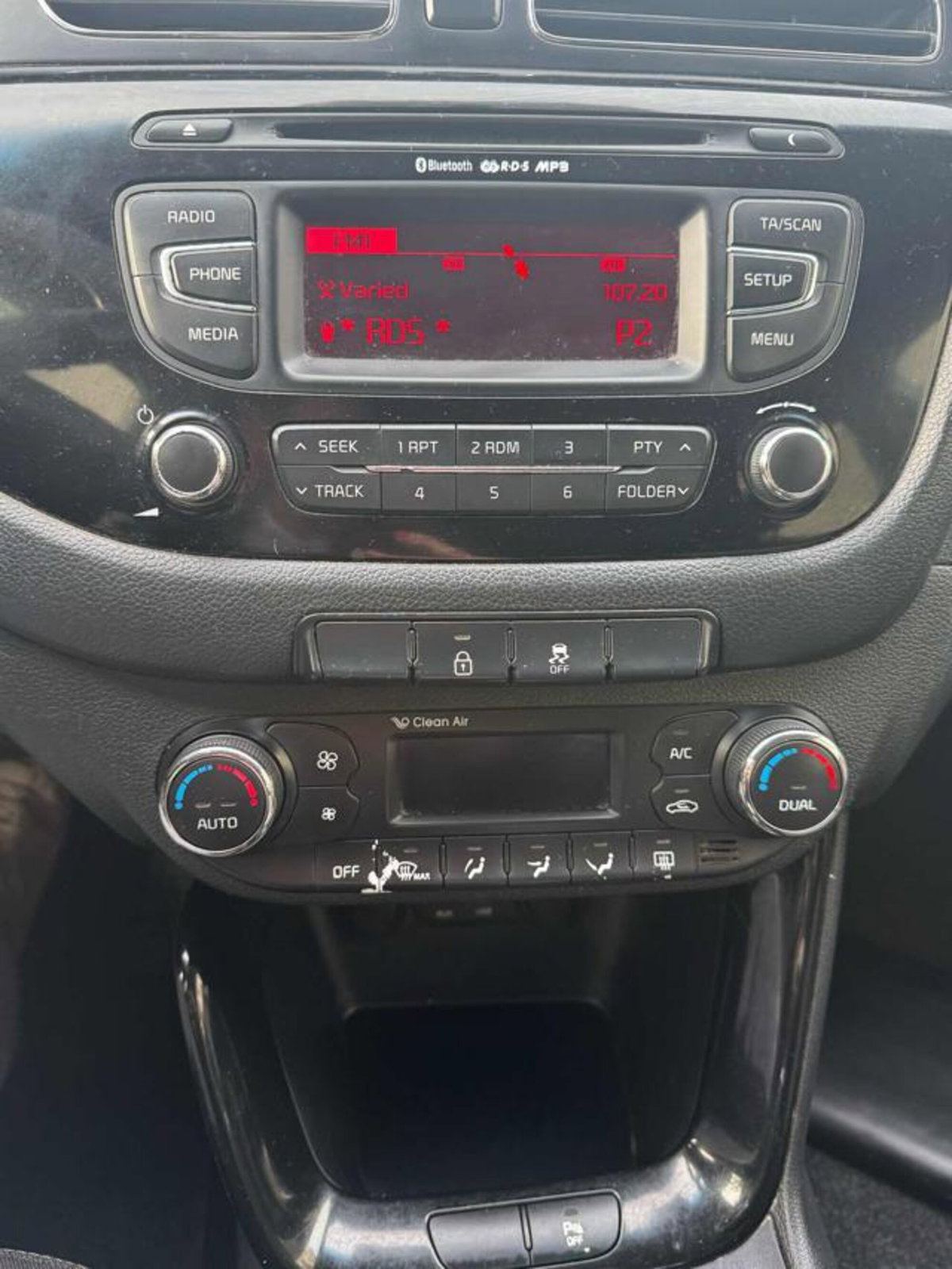 Kia cee'd 1.4 GPL 5 porte Class (12)