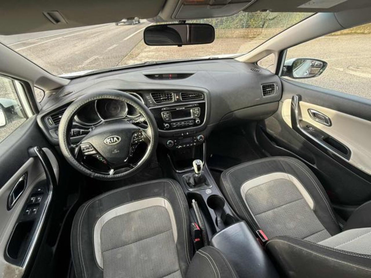 Kia cee'd 1.4 GPL 5 porte Class (14)