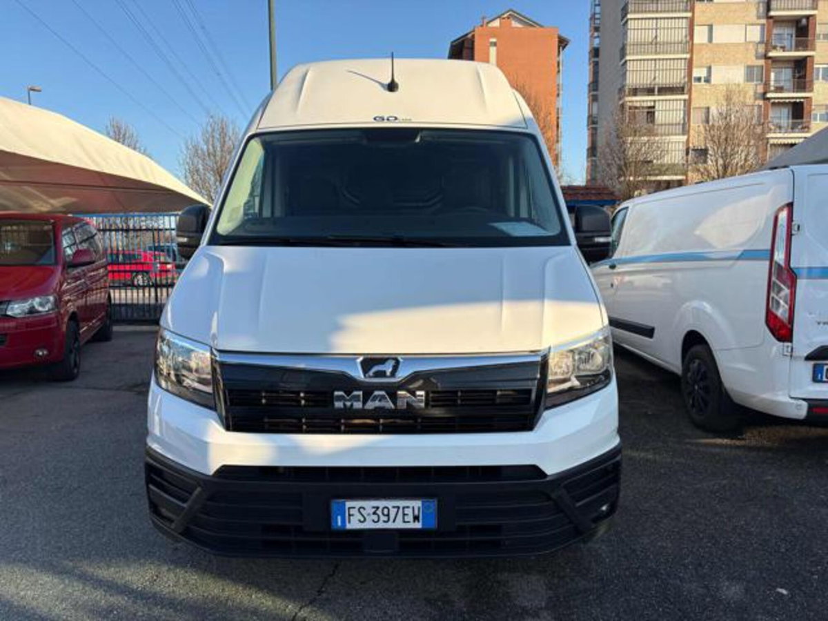 Volkswagen Veicoli Commerciali Crafter Furgone 35 2.0 BiTDI 177CV aut. 4Motion PL-TA Furgone (2)