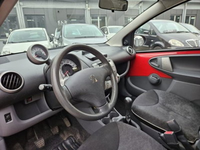 Peugeot 107 68CV 3p. Access (5)