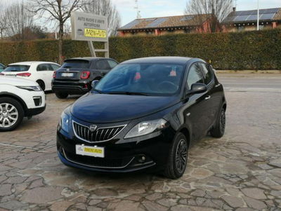 Lancia Ypsilon 1.0 FireFly 5 porte S&S Hybrid Gold Plus usata