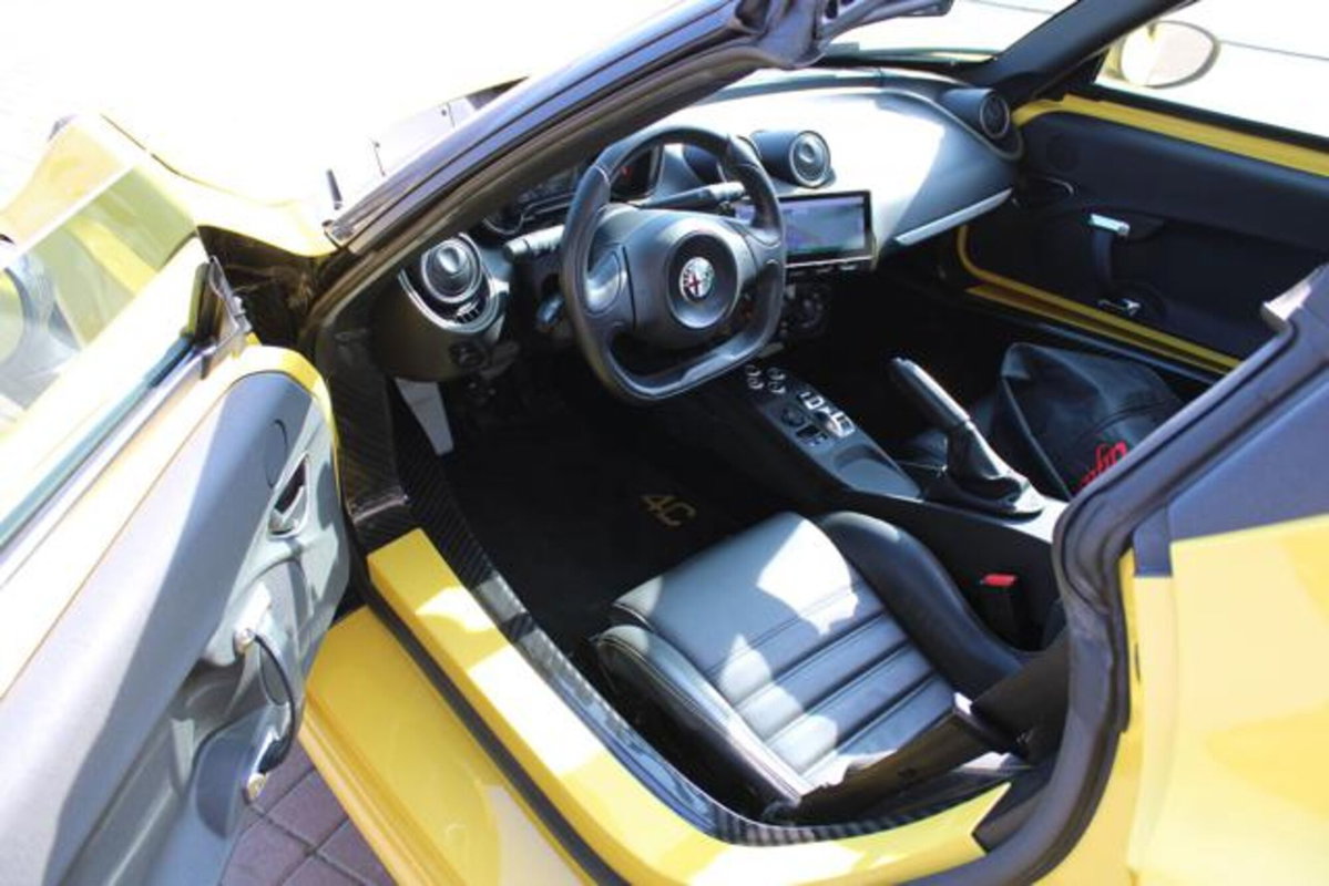 Alfa Romeo 4C Spider 4C 1750 TBi Spider Italia (12)