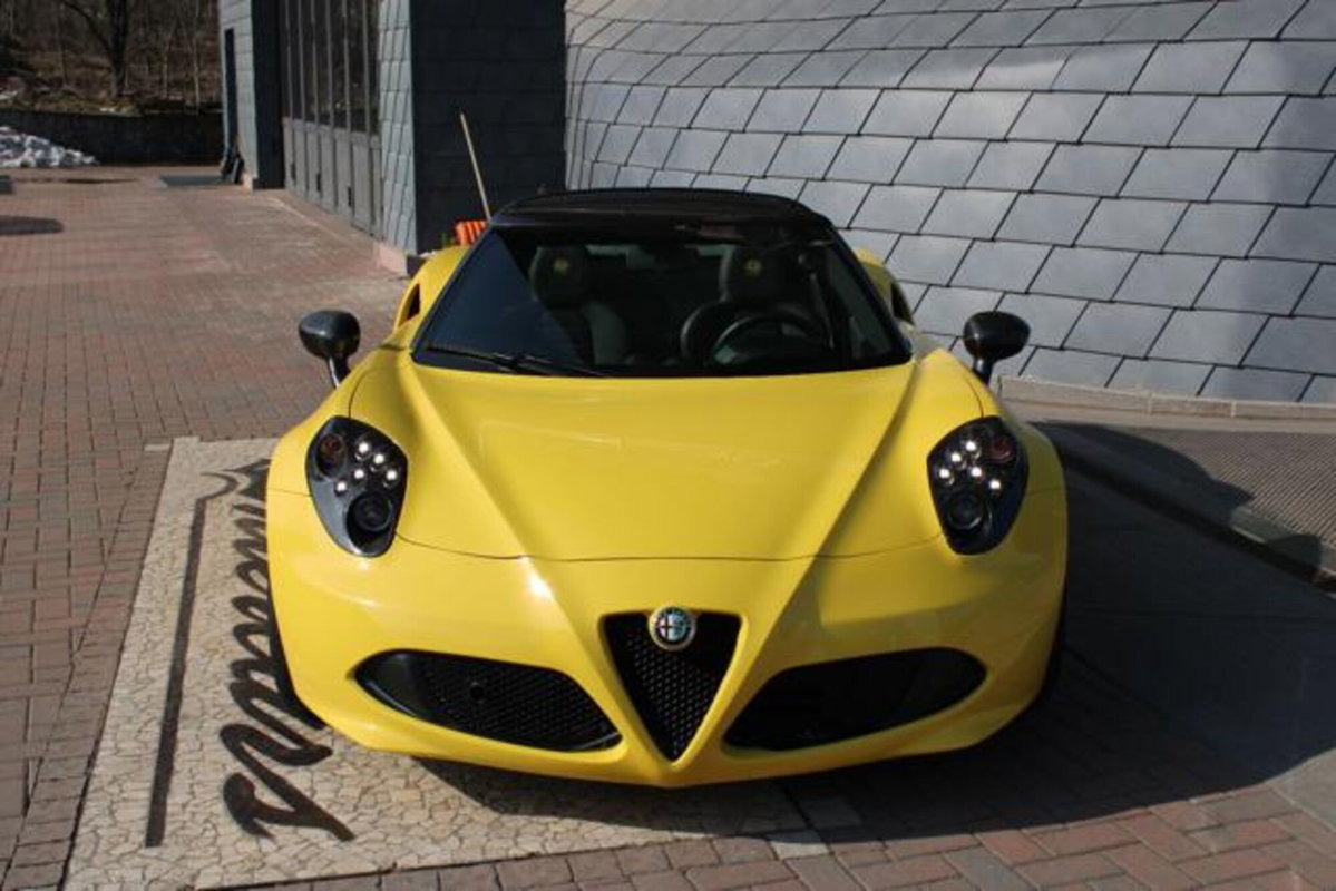 Alfa Romeo 4C Spider 4C 1750 TBi Spider Italia (4)