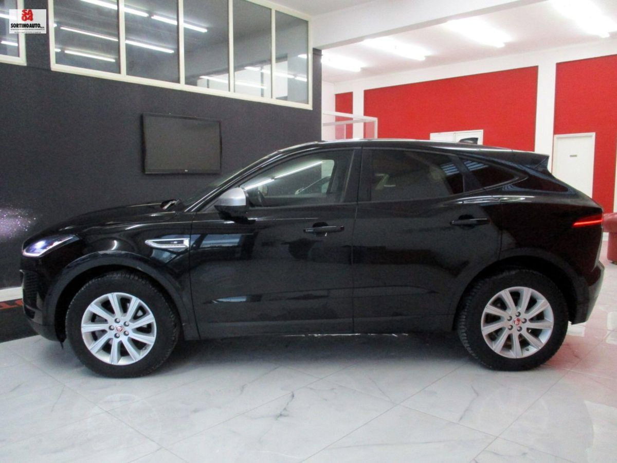 Jaguar E-Pace 2.0D 150 CV AWD aut. S (3)