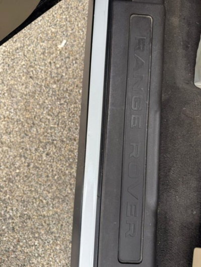 Land Rover Range Rover Evoque 2.2 TD4 5p. Pure (12)