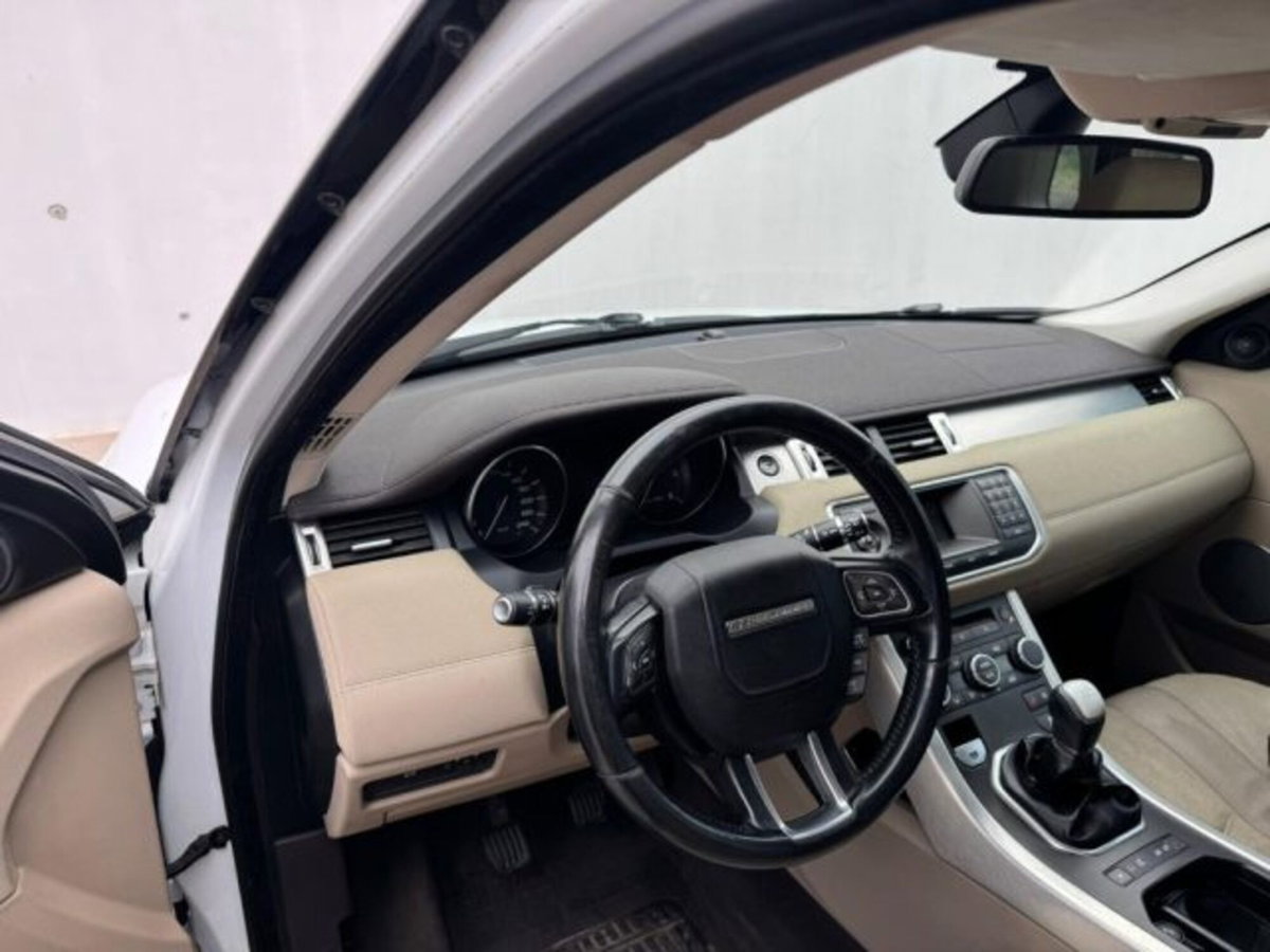Land Rover Range Rover Evoque 2.2 TD4 5p. Pure (15)